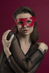 Маска на обличчя Feral Feelings - Mistery Mask натуральна шкіра, червона фото і опис