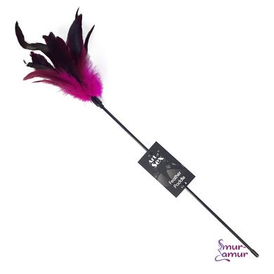 Щекоталка темно-розовый Art of Sex - Feather Paddle, перо молодого петуха фото и описание