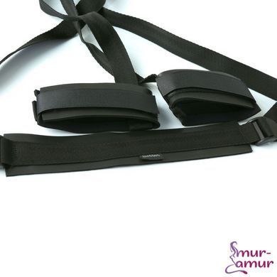 Гибкая распорка для ног Sportsheets Sex Sling Black для притягивания ног к телу фото и описание