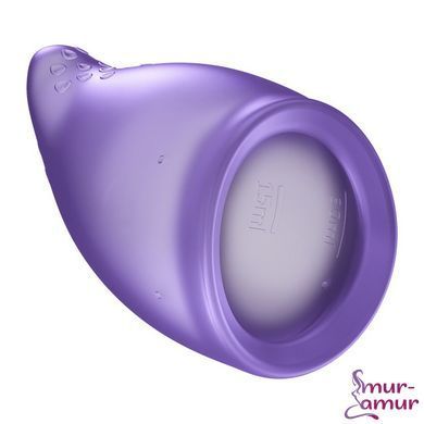 Менструальная чаша Fun Factory FUN CUP SIZE B Black Currant, многоразовая, диаметр 4,3 см, объем 30 мл