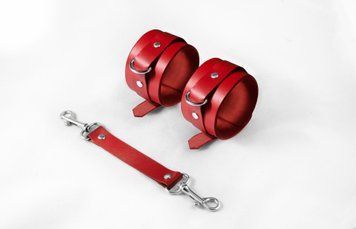 Наручники Feral Feelings - Hand Restraints Red, натуральная кожа фото и описание
