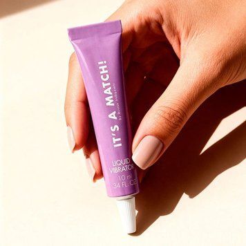 Жидкий вибратор Bijoux Indiscrets Clitherapy Liquid Vibrator &ndash; IT'S A MATCH фото и описание